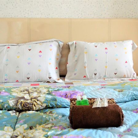 Bassura City - Cikal Yakarta Habitación foto